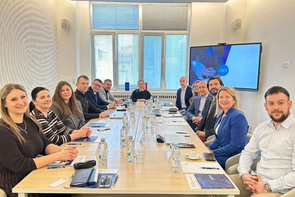 Međunarodno izaslanstvo u studijskom posjetu AKD-u: Predstavljena napredna rješenja za nadzor cestovnog prometa